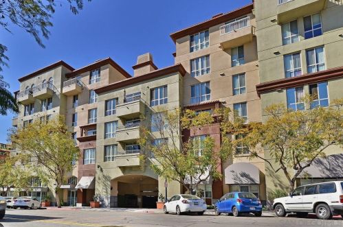 1501 Front St, San Diego CA  92101-2973 exterior