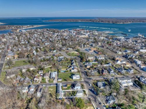 506 Madison Ave, Greenport NY  11944-1547 exterior