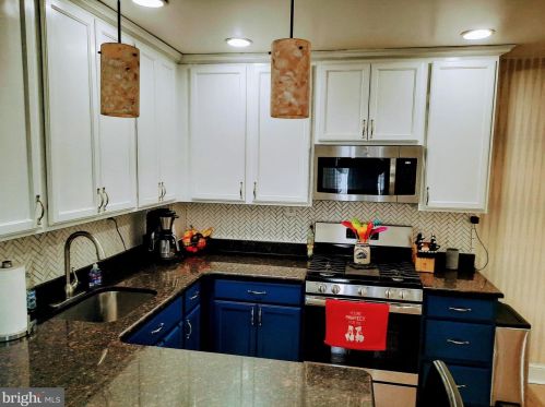 109 Delaware Ave, Yardley, PA 19067-1741