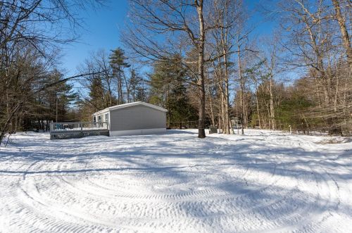 16 Saddle Back Cir, Ellsworth NH  03223-4748 exterior