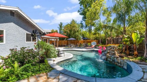 8056 Hoopes Dr, Citrus Heights, CA 95610-4064