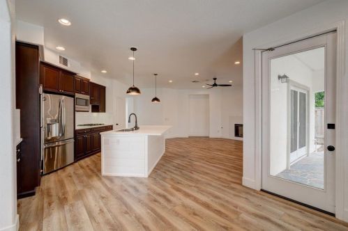 7437 Magellan St, Carlsbad CA  92011-5412 exterior