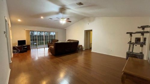 1306 Ferendina Dr, Deltona, FL 32725-4716