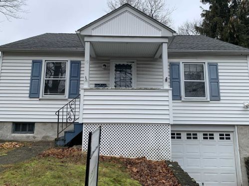19 Woods Pl, Middletown, NY 10940-5900