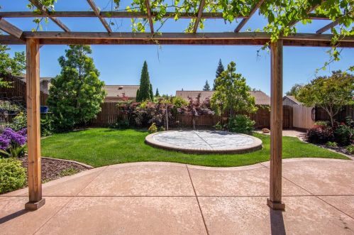 2011 Stockman Cir, Folsom CA  95630-6236 exterior