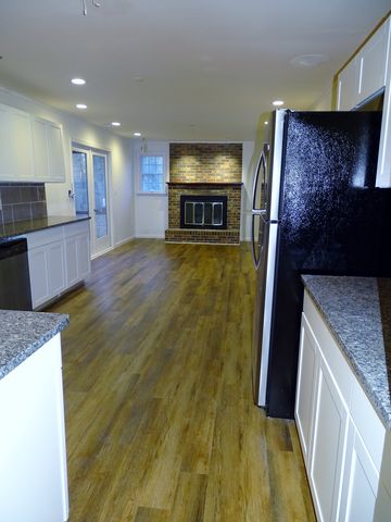 811 Spruce Ave, Slaughter Beach, DE 19963-1334