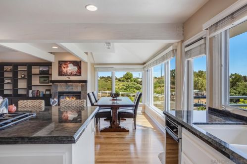 3637 Dove Holw Rd, Encinitas CA 92024-7248 exterior