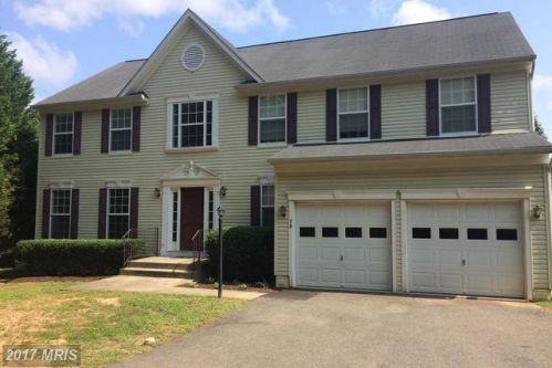 78 Basalt Dr, Fredericksburg VA  22406-7229 exterior