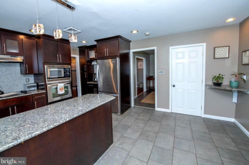 410 Steven St, Norristown PA  19403-2614 exterior