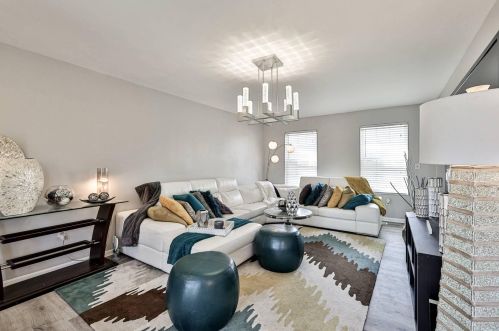 7549 Valley Watch Dr, Florence KY  41042-8004 exterior