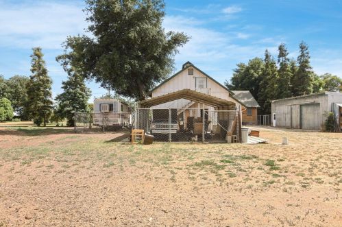 5057 Harney Ln, Lodi CA  95240-6922 exterior
