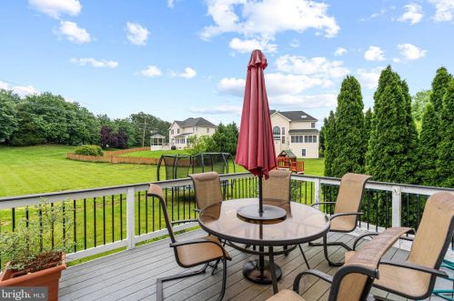 15063 Gaines Mill Cir, Haymarket VA  20169-4500 exterior