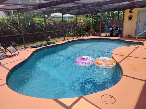 1398 Scottsdale Rd, West Palm Beach, FL 33417-5653