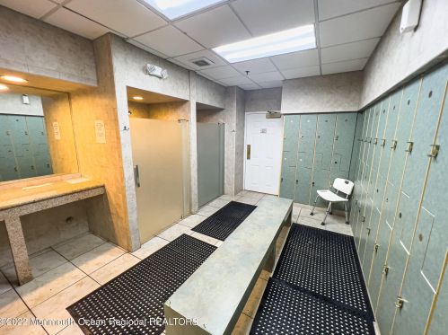 36 Winding River Rd, Lakewood NJ  08701-5733 exterior