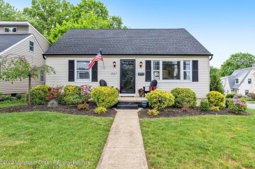 261 Navesink River Rd, Tinton Falls, NJ 07701-6224