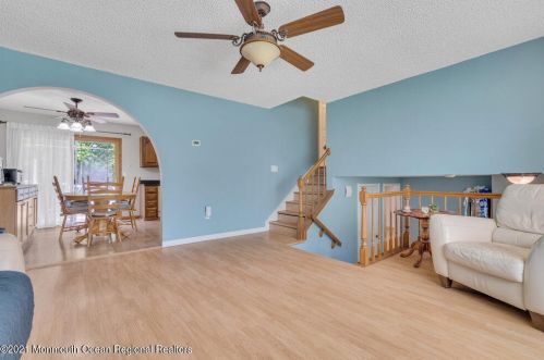 34 Wyoming Dr, Jackson Twp NJ  08527-1544 exterior