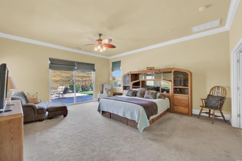 3959 Skyhawk Ln, Vacaville CA  95688-9516 exterior