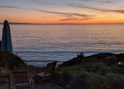 2215 Edgewater Way, Santa Barbara CA 93109-1923 exterior