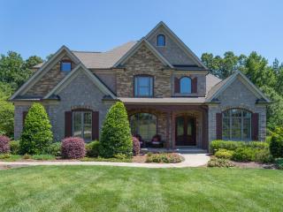 8134 Zinfandel Dr, Kernersville, NC 27284-6716
