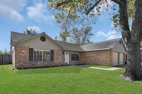 7322 Echo Pines Dr, Humble, TX 77346-3192