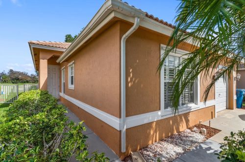 146 Prestige Dr, West Palm Beach, FL 33411-1240