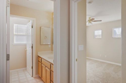 877 Shortland Way, Manteca CA  95337-8568 exterior