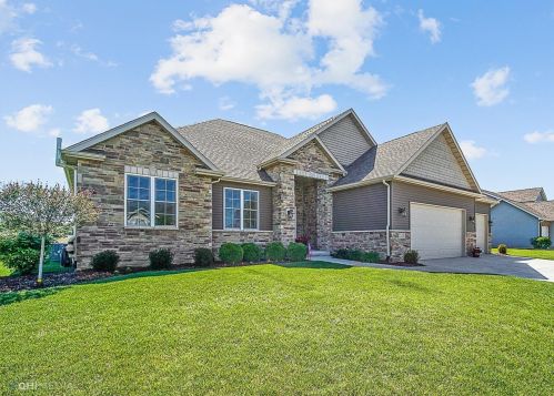 523 Hampton Manor Ct, Valpo, IN 46385-7027