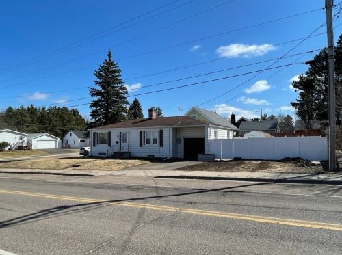 2140 Carlton Ave, Scanlon, MN 55720-2135