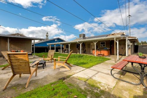 4248 Elkhorn Blvd, North Highlands CA  95660-3505 exterior