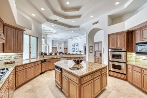 9590 55th St, Scottsdale AZ 85254-1786 exterior