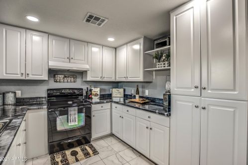 15620 Greasewood St, Sun City, AZ 85378-4123