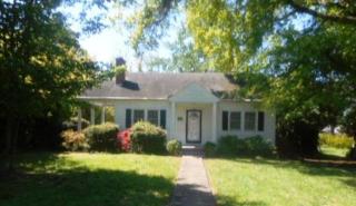 1626 Woodland Ave, Burlington, NC 27215-3530
