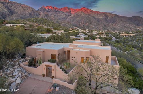 6295 Nirvana Pl, Tucson, AZ 85750-1078
