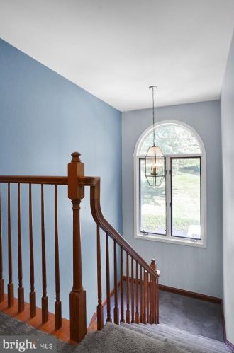 163 Golf Ridge Rd, Swartzville, PA 17569-9039