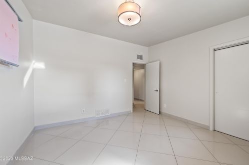 5125 Burns St, Tucson AZ  85711-3123 exterior