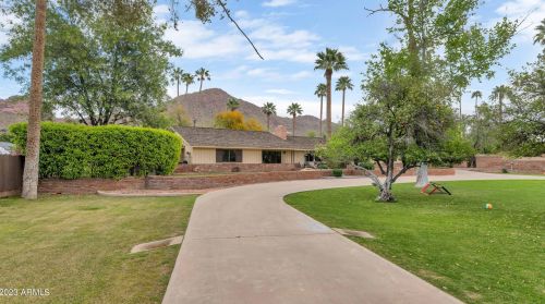 4950 Exeter Blvd, Phoenix AZ  85018-2943 exterior