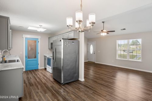 34 Blacksmith Cir, Beaufort SC  29906-8560 exterior