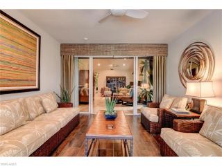 226 Edgemere Way, Naples FL  34105-7102 exterior