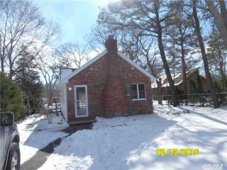 67 Reeves Bay Trl, Northampton, NY 11901-3802