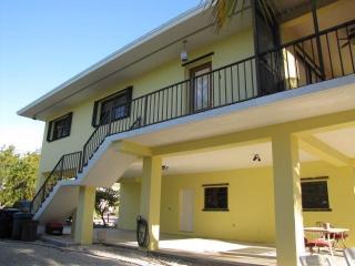 127 Venetian Way, Plantation Key FL  33036-3320 exterior