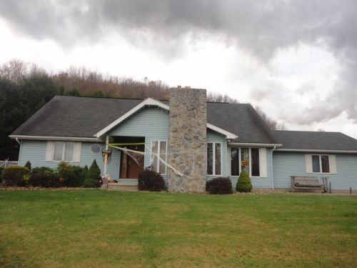 183 Overview Dr, Shelocta, PA 15774-7620
