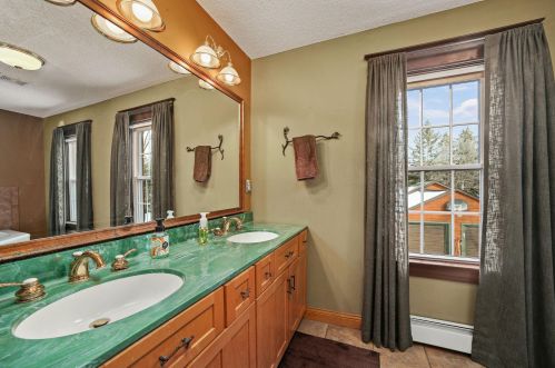 817 County Rd B, Saint Paul MN 55113-4532 exterior