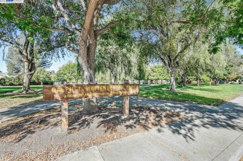 1553 Buttercup Ct, Livermore CA  94551-6718 exterior