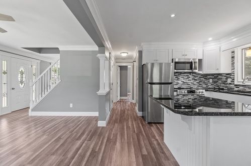 1 James St, Derry NH  03038-4525 exterior
