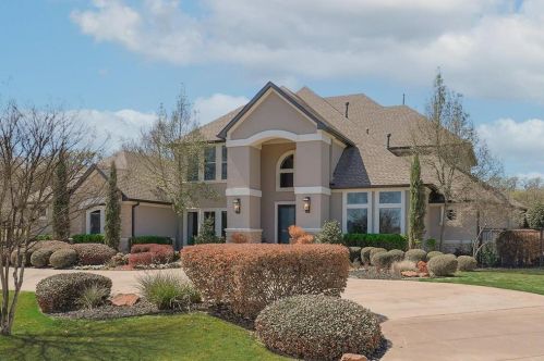 3101 Oak Crest Dr, Lewisville TX  75022-5268 exterior