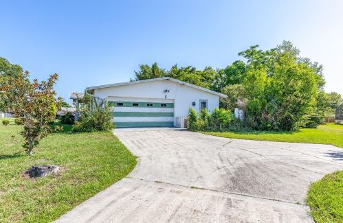93 Regina Blvd, Beverly Hills, FL 34465-4128
