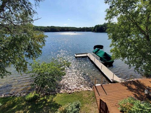 9839 White Lake Rd, Suring, WI 54174-9666