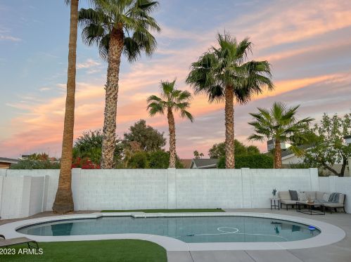 4346 Evans Dr, Phoenix AZ  85032-5449 exterior