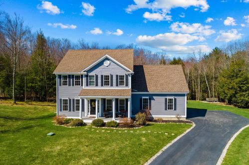 42 Copley Ct, Auburn, NH 03032-3348