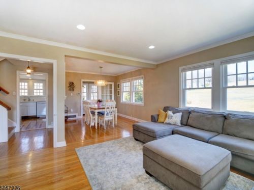 1 Hathaway Ln, Verona NJ  07044-2306 exterior